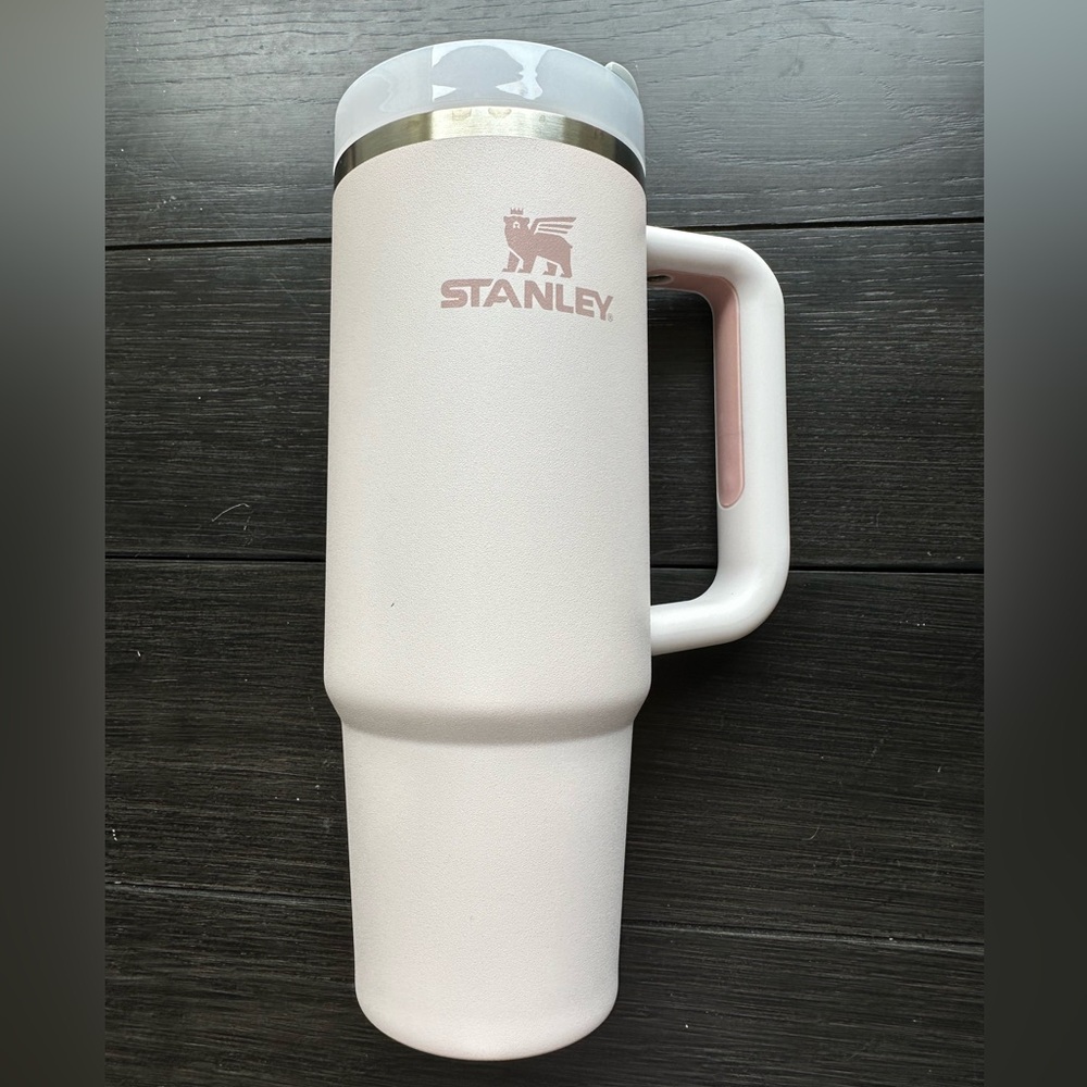 Stanley 30 oz Quencher Rose Quartz Travel Mug with Handle